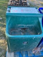 SPI poly cattle waterer (A) Green, K43