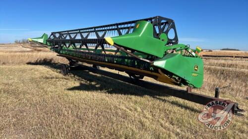 30’ JD 930F Flex straight cut header, S/N 696257