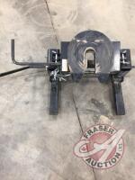 Reese 5th wheel slider hitch