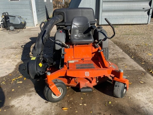 *Husqvarna MZ5225 Zero Turn mower