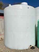 *6000-gal poly fertilizer tank