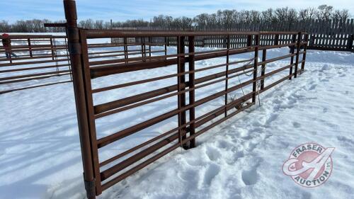 30&rsquo; 5 bar free standing panel w/ 12&rsquo; gate on 360 hinge
