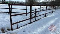 30&rsquo; 4 bar free standing feed panel