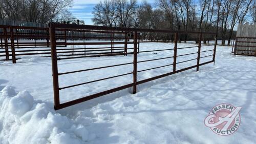 25&rsquo; free standing panel w/ 4 bars of sucker rod
