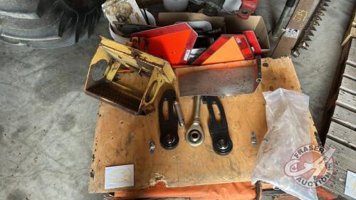 Pallet w/ Asst&rsquo;d parts