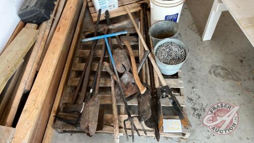 Pallet w/ yard tools