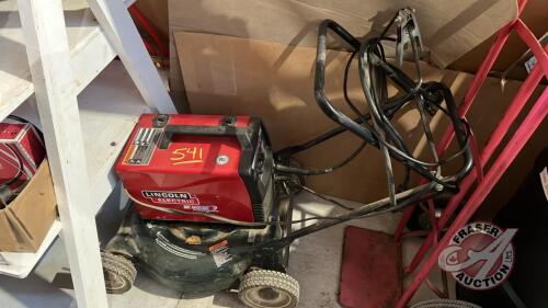 Lincoln Easy-Mig 140 welder w/ gas gauge and extra wire