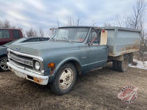 1969 Chev C30 1 ton S/A grain truck, 03752 miles showing, VIN: CE3311800312, K135, Owner: Harvey D Peters, Seller: Fraser Auction ________________________ **Keys and TOD in office trailer**