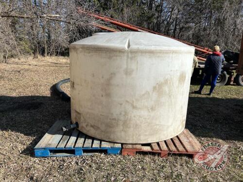 approx 1250-gal poly tank