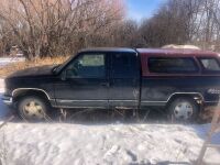 GMC truck for parts (NO TOD - NOT RUNNING)