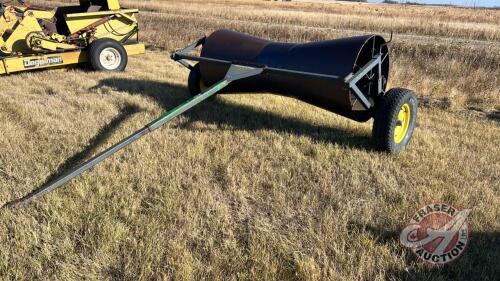 8&rsquo; Farm King metal swath roller