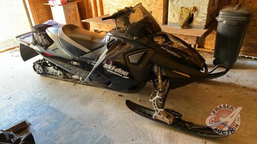 Skidoo Mach Z Adrenaline 1000 SDI snowmobile, VIN: 2BPSAB5B65V001511