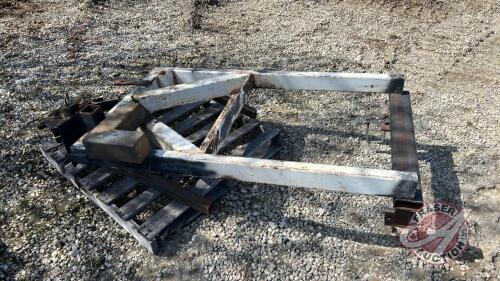 NH3 tank hitch (white)