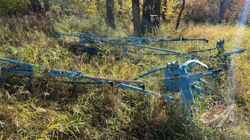 80&rsquo; Blumhardt sprayer booms (booms only)