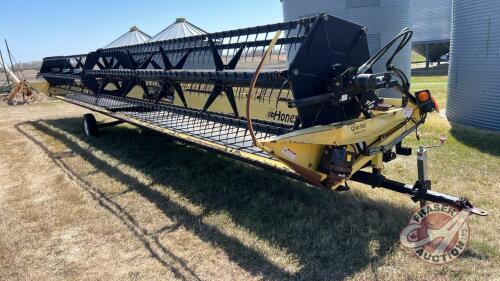 42&rsquo; Honeybee SP42D-26 draper header, S/N 420600806