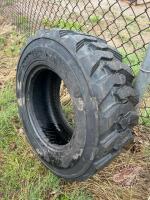 12-16.5 Top Trust skidsteer tire, F31