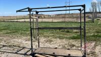 Fold up cattle trim chute, F52