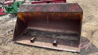 80" loader mount bucket (A), F233