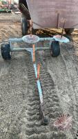 Wire unroller on 2 wheel wagon, F189