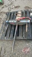 BE bucket mount 3 prong bale fork, F169