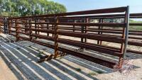 30' New 5 bar free standing corral panel, F56