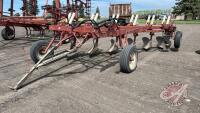 IH 770 Automatic 6 bottom plow, S/N U1111, F52 **Manual - Office**