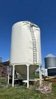 Approx 4300bus Meridian hopper bin, Bin #9, F249 Call Randy (204) 365-7024