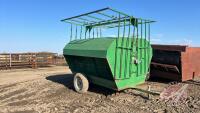 8' x 8' x 5. creep feeder, F185