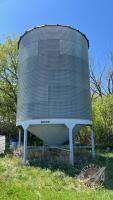Approx 2300bus Westeel Rosco bin on Westeel hopper cone, Bin #6, F249 Call Randy (204) 365-7024