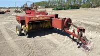 NH 273 sqr baler, S/N 214648, F72