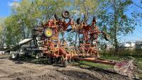 52' Bourgault 8800 air seeder w/ Bourgault 3225 dbl compartment air cart, F185