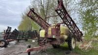 90' Hardi Commander Plus C1200 pt sprayer, S/N 12-0054, F166 **Monitor + Control box + Manual - Shed**