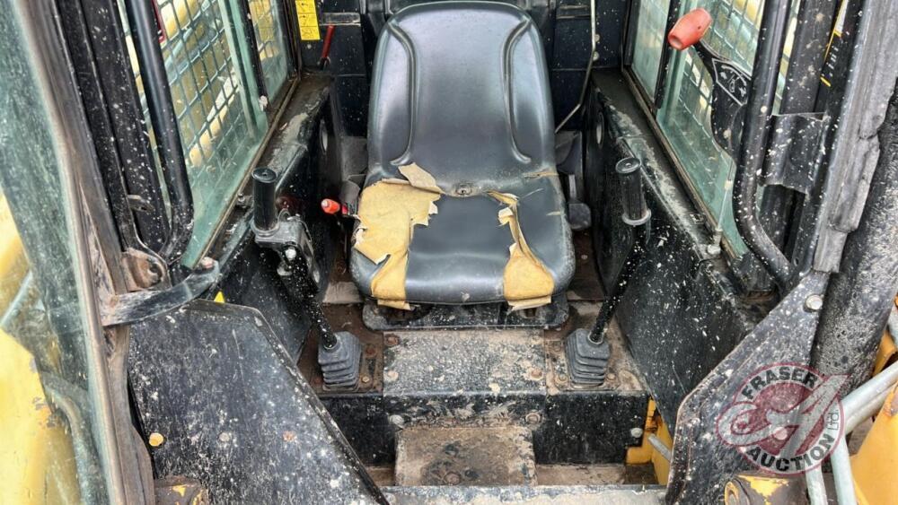 JD 7775 Skidsteer, S/N X040442, F127 **Key - Office**