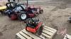 DR wheeled string trimmer, F182 **Spare head +battery charger - Shed** - 4