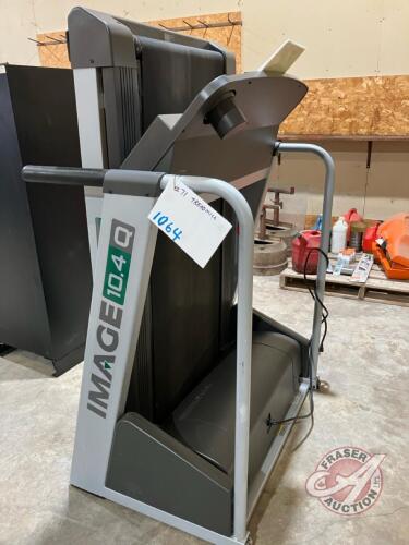 Image 10.4 Q Treadmill