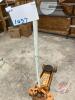 Hyd garage jack 2 ton