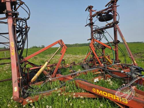 Morris Magnum tillage with NH3