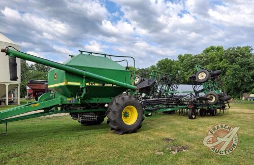 36&rsquo; Elmers 6400 air seeder and JD 787 tow between Air cart, Air Seeder S/N 96493 Air Cart S/N 665194