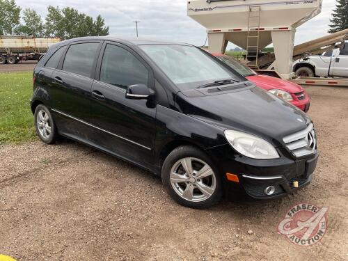 2011 Mercedes Benz B200 SUV, 195,517 showing, VIN#WDDFH3DB6BJ630057, OWNER: Lonnie D Studer, Seller: Fraser Auction Service Ltd ___________________________ Keys & TOD, H48