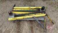 set of Sabre Vertical Cut Knives for swather, H54