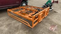 Land honor skid steer Lg square bale grapple, H46