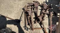 pail of (10) gate hinges H72
