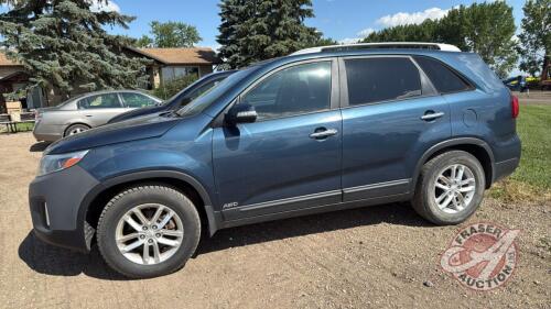 2015 Kia Sorento LX AWD SUV 190,107 showing VIN#5XYKTCA60FG585055 Owner: Lonnie D Studer, Seller: Fraser Auction Service Ltd __________________________________________ ***Key + TOD*** H48
