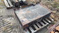 Hyd oil tank H116