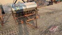4' Case double disc seed drill, H116
