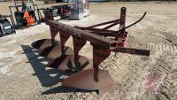 MF 4 bottom 3 PT plow, sn-1304-000860, H126