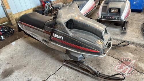 Yamaha SRX440 snowmobile, S/N: 8J0-004332