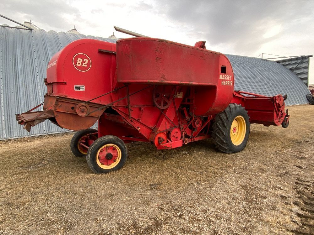 1957 Massey Harris 82 Combine 5648