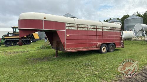 1980 Bobco 18&rsquo; t/a stock trailer VIN# K4HHAB2 OWNERS: D L Fortune - Robert G Fortune SELLER: FRASER AUCTION SERVICE LTD ______________________________ *TOD*