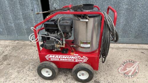 MAGNUM GOLD 4000 Series hot water pressure washer